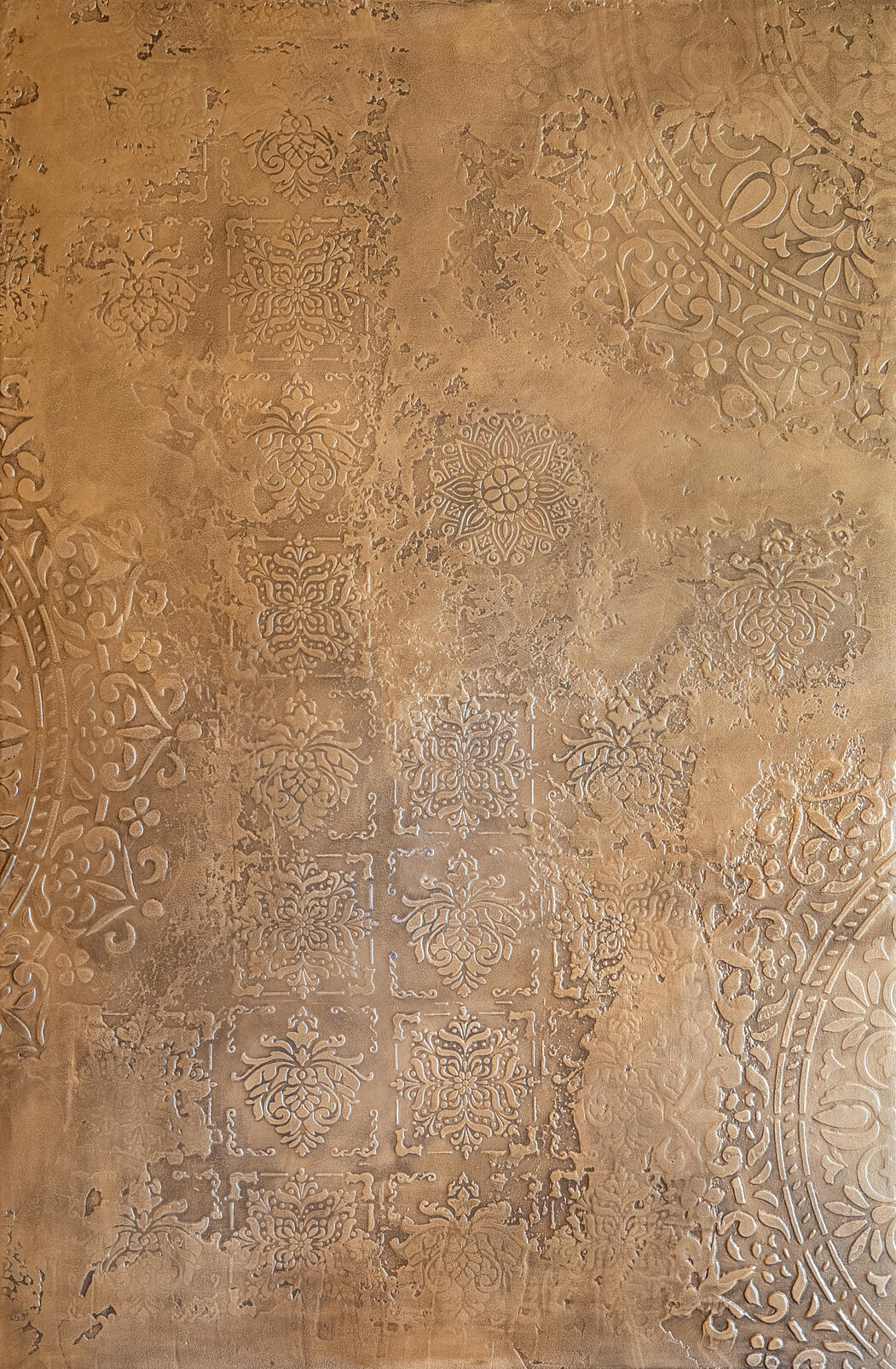 Timeless Gold – Elegante Wandkunst mit Prägung